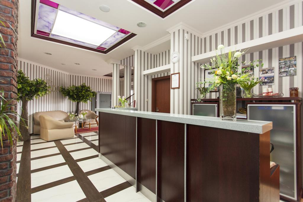 L'Ascada Hotel Srem Ngoại thất bức ảnh