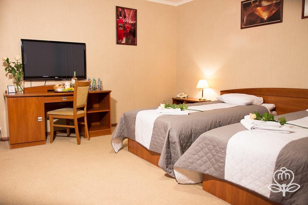 L'Ascada Hotel Srem Ngoại thất bức ảnh