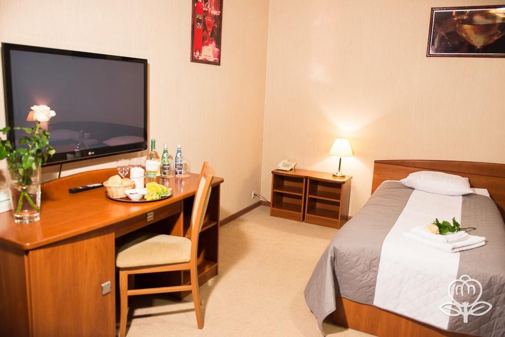 L'Ascada Hotel Srem Ngoại thất bức ảnh