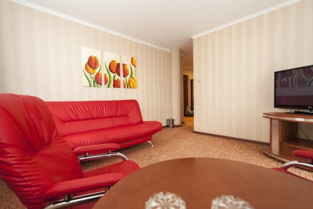 L'Ascada Hotel Srem Ngoại thất bức ảnh