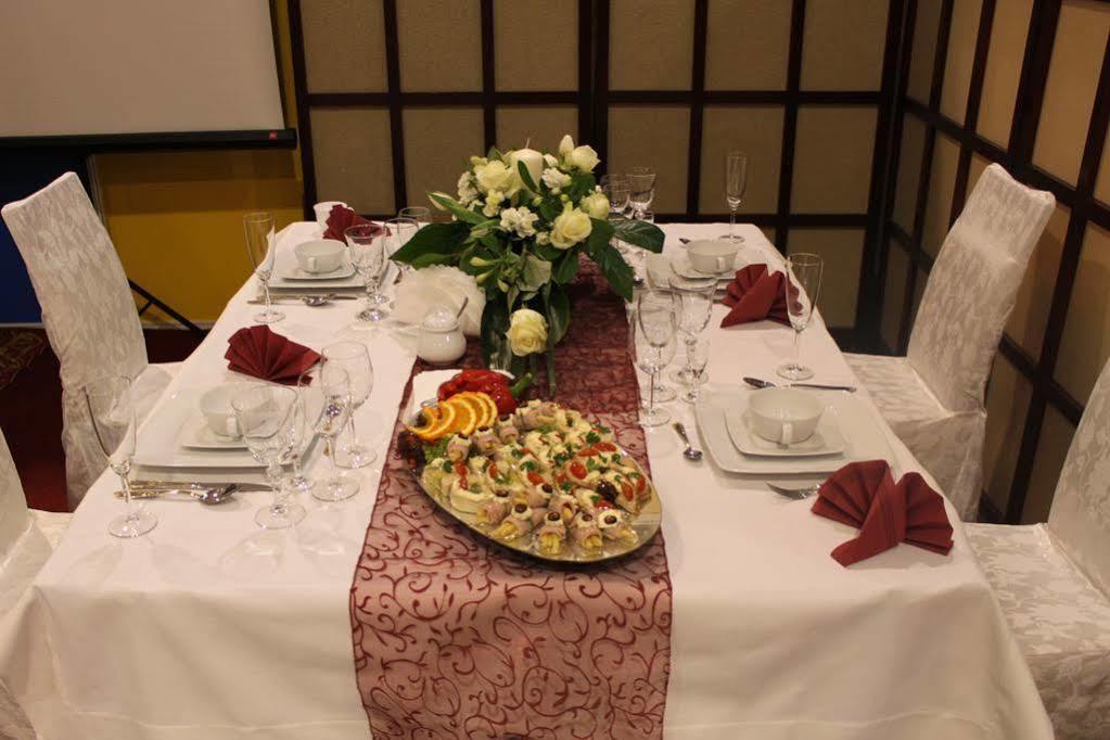 L'Ascada Hotel Srem Ngoại thất bức ảnh